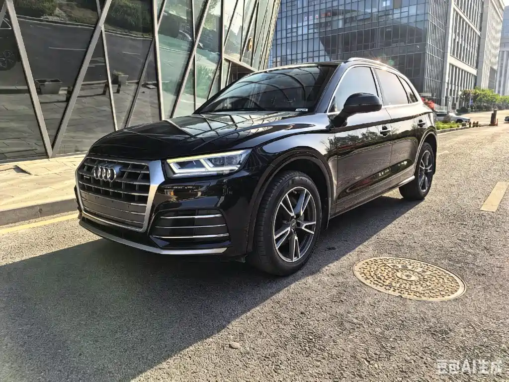 Audi Q5L 2020 40 TFSI enjoys fashionable style купить на сайте DeffCars