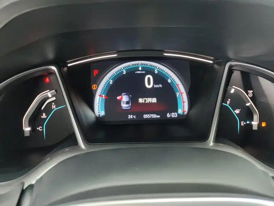 Civic 2019 220TURBO CVT Dynamic Edition National VI купить на сайте DeffCars