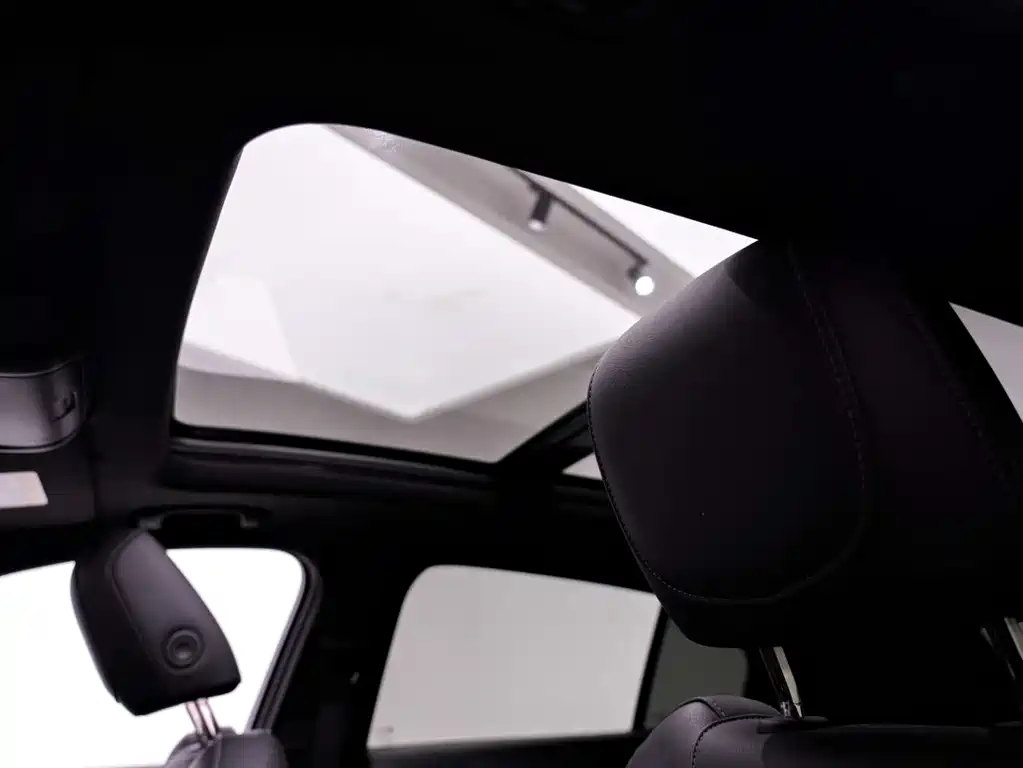 Cadillac XT4 2022 28T two-wheel drive fashion model купить на сайте DeffCars