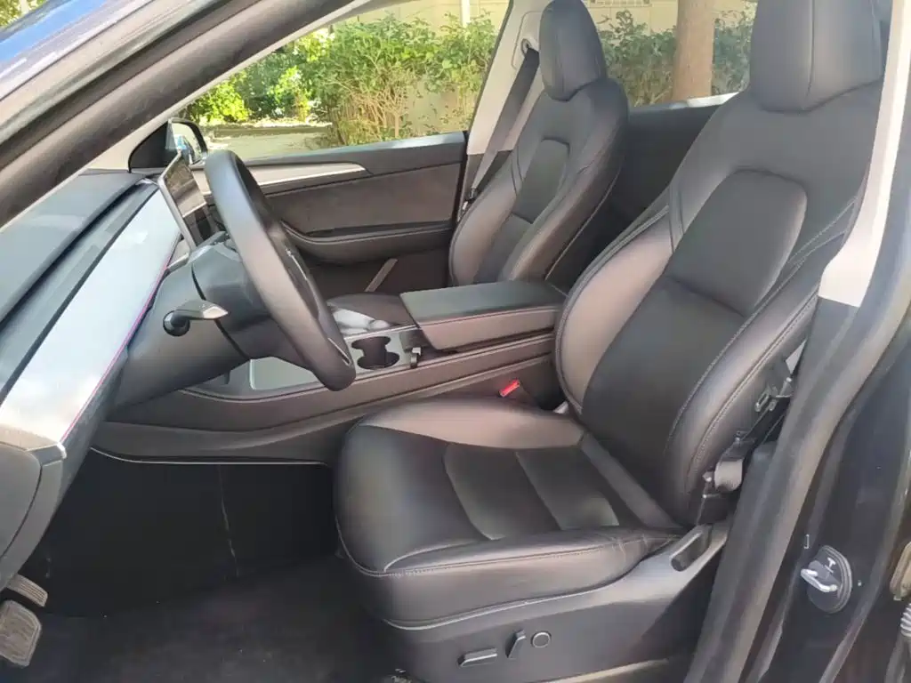 Model Y 2024 long-range all-wheel drive version купить на сайте DeffCars
