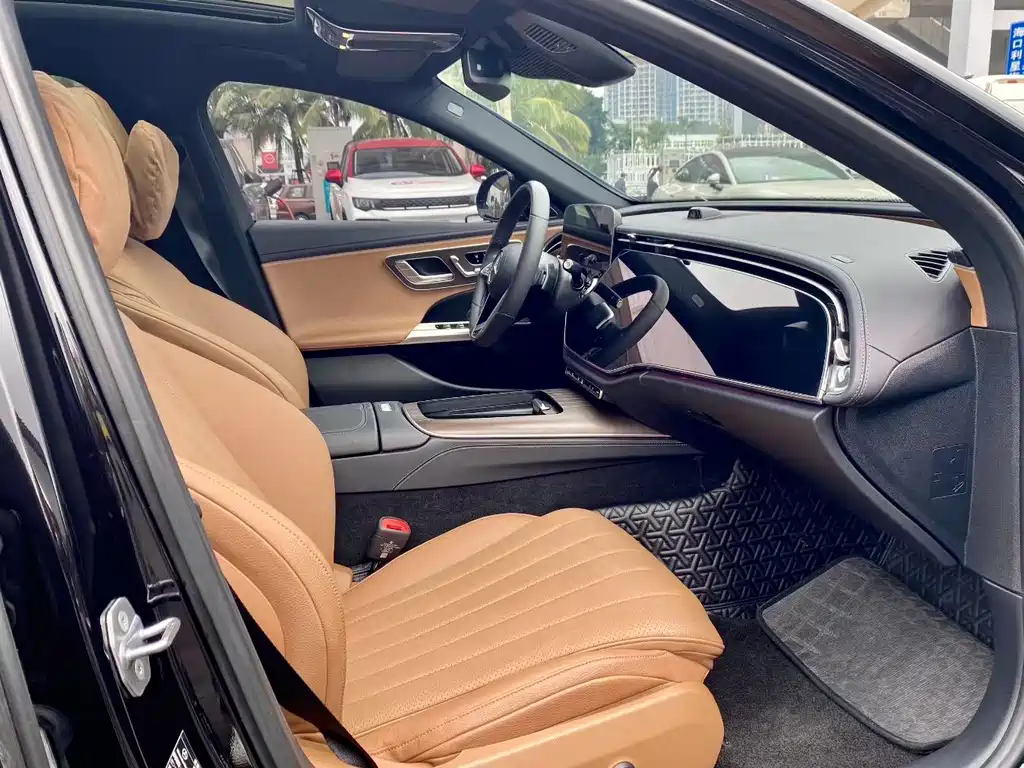 Mercedes-Benz E-Class 2024 E 300 L Luxury Model купить на сайте DeffCars