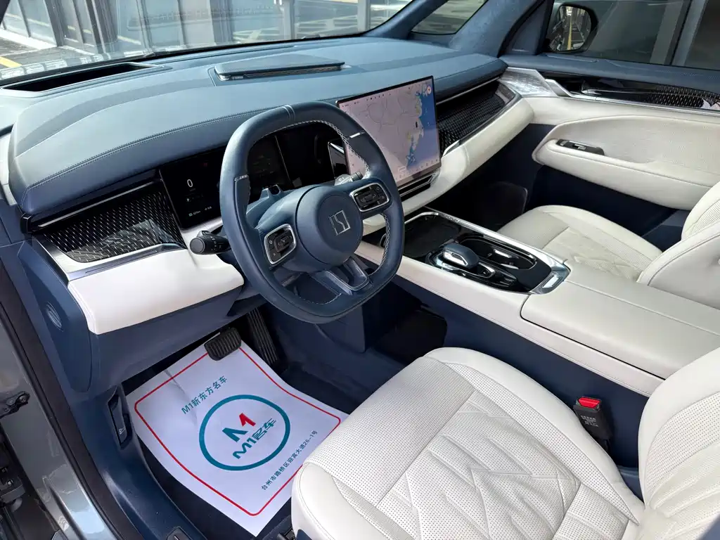 Jikrypton 009 2024 seven-seat aisle version four-wheel drive 108kWh купить на сайте DeffCars