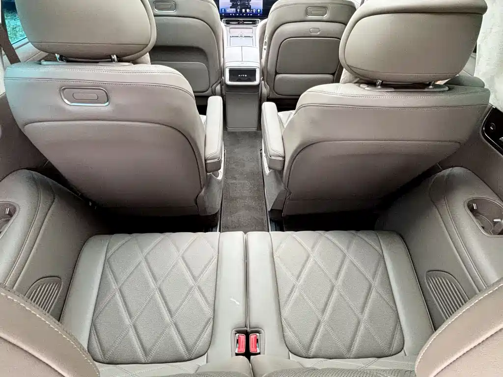 Wenjie M9 2025 extended range Ultra version 52kWh 6-seater version 192-line lidar) купить на сайте DeffCars