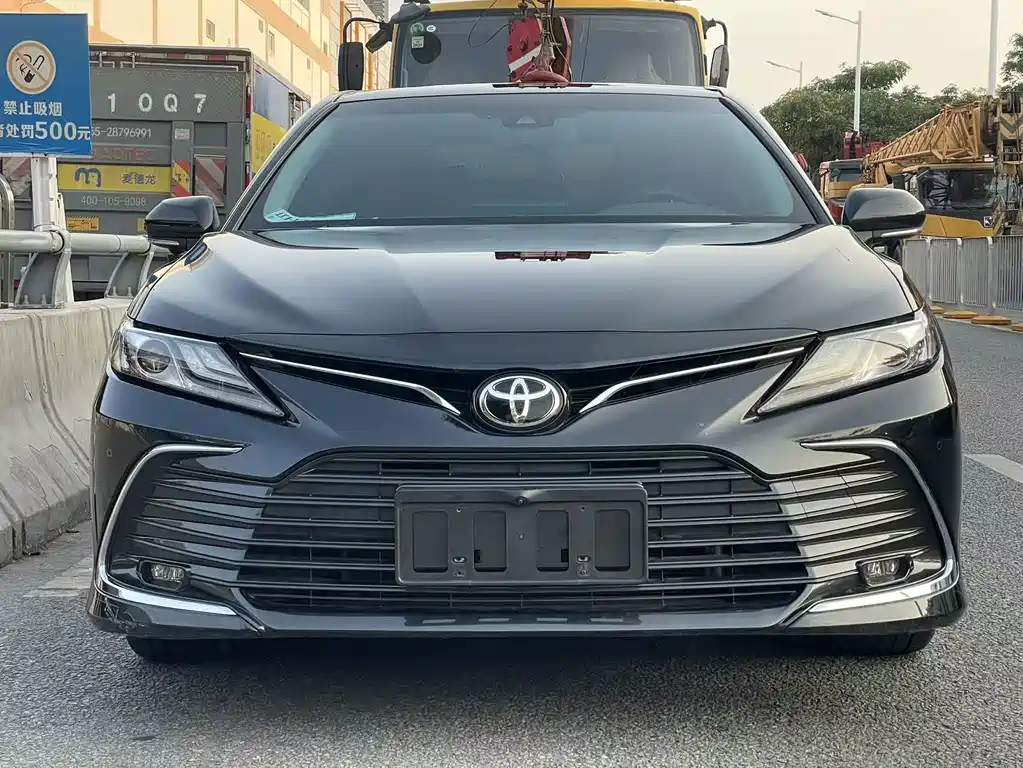 Camry 2023 2.5G Deluxe Edition купить на сайте DeffCars