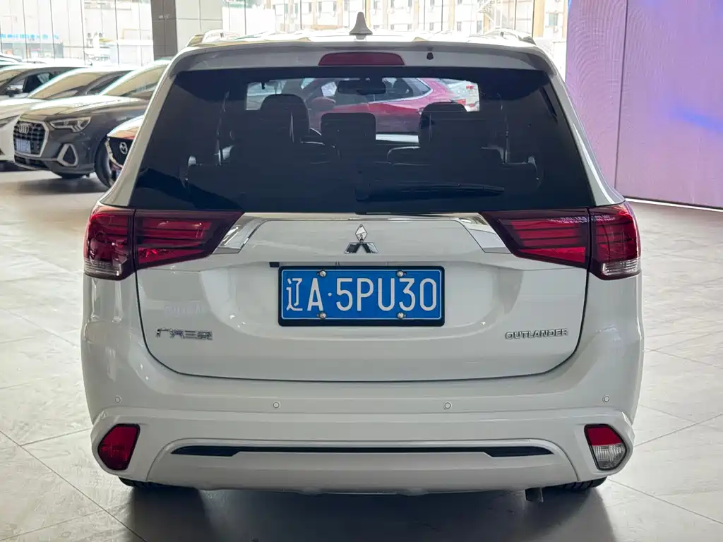 Outlander 2021 Modified 2.0L 2WD Enjoy Edition 5 Seater купить на сайте DeffCars