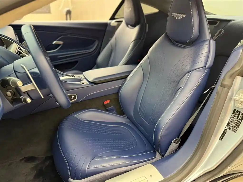 Aston Martin DB11 2020 4.0T V8 Coupe купить на сайте DeffCars