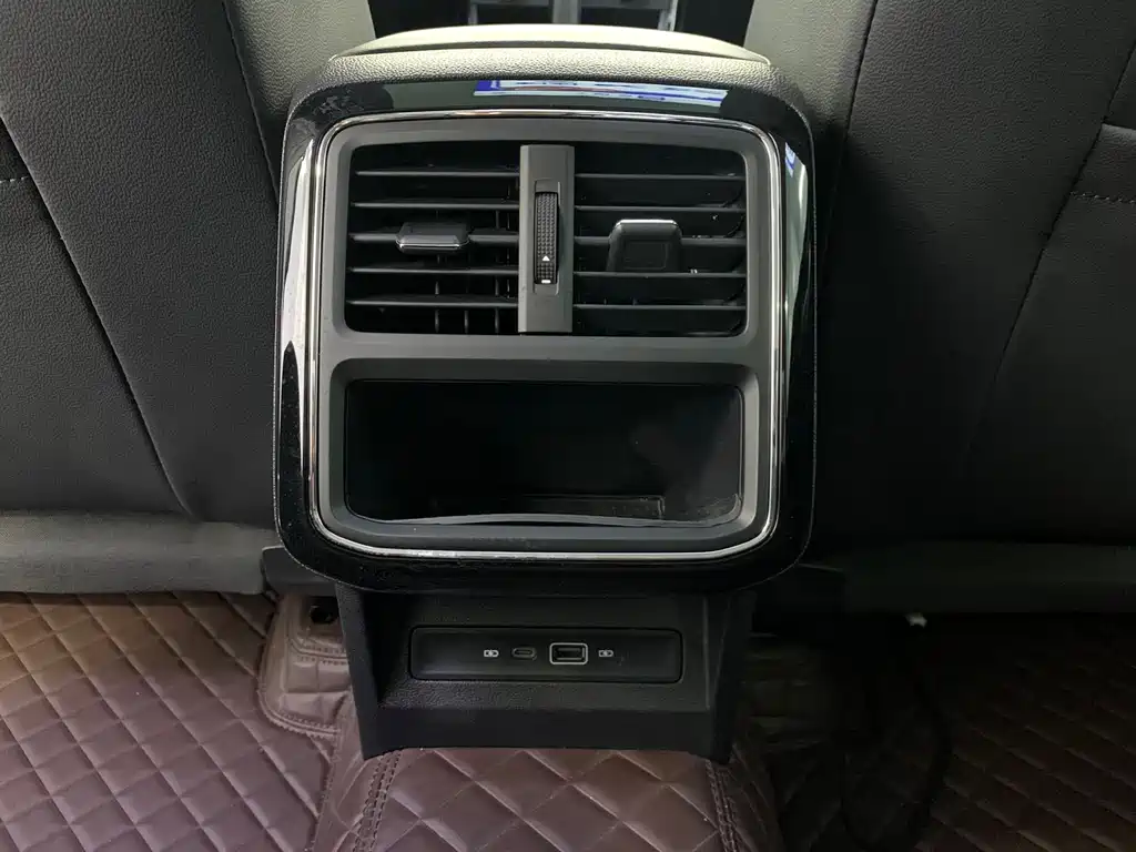 Passat 2023 facelift 280TSI Elite Edition купить на сайте DeffCars