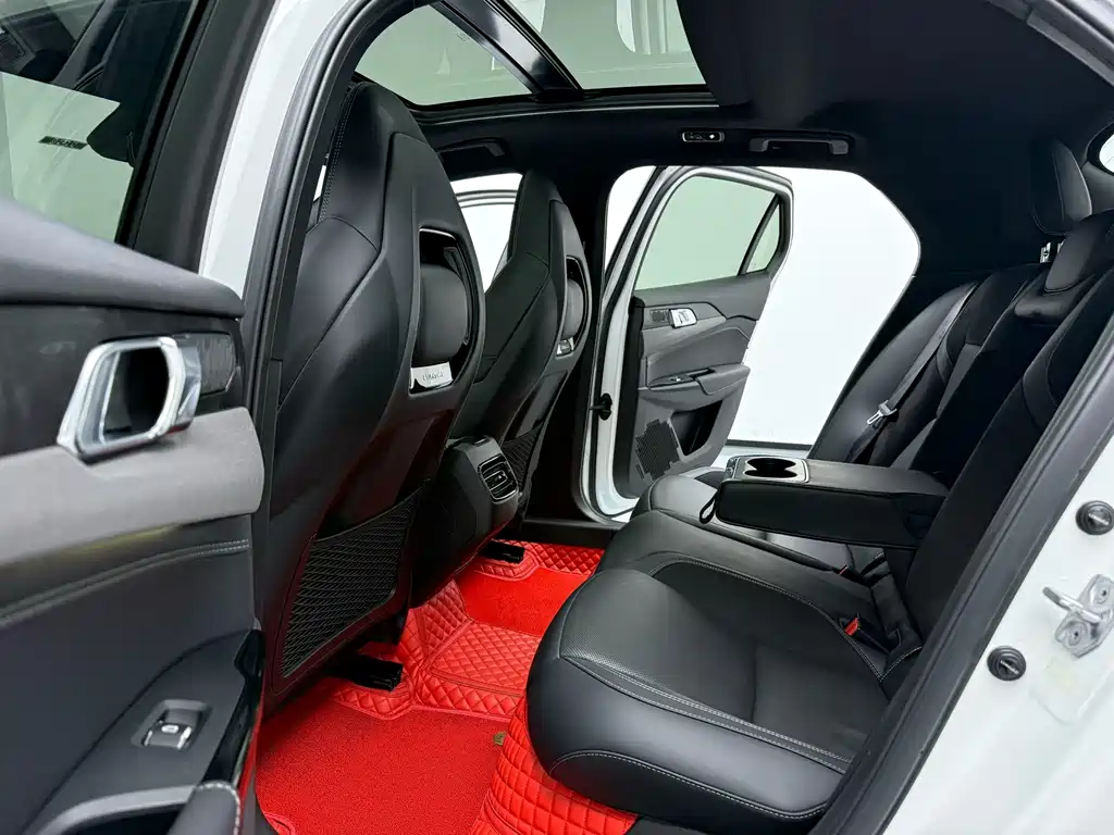 Lynk & Co 03 2022 2.0TD DCT Pro купить на сайте DeffCars