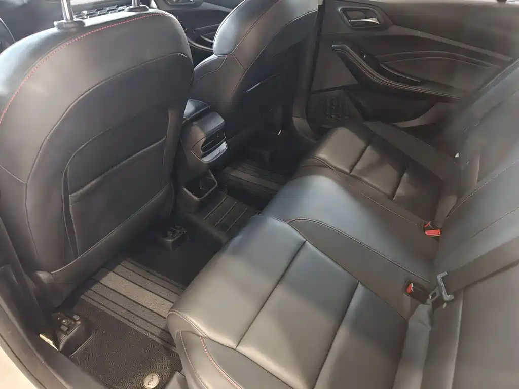 MG5 2022 180DVVT CVT Youth Deluxe Edition купить на сайте DeffCars