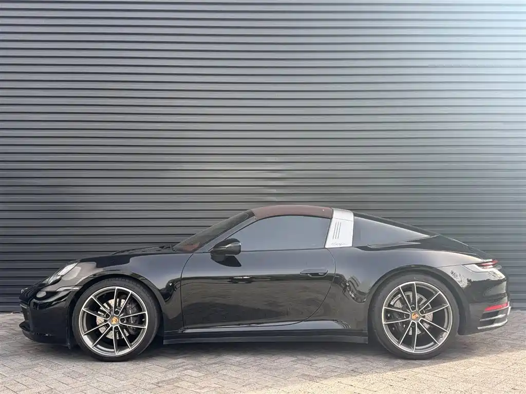 Porsche 911 2023 Targa 4 3.0T купить на сайте DeffCars
