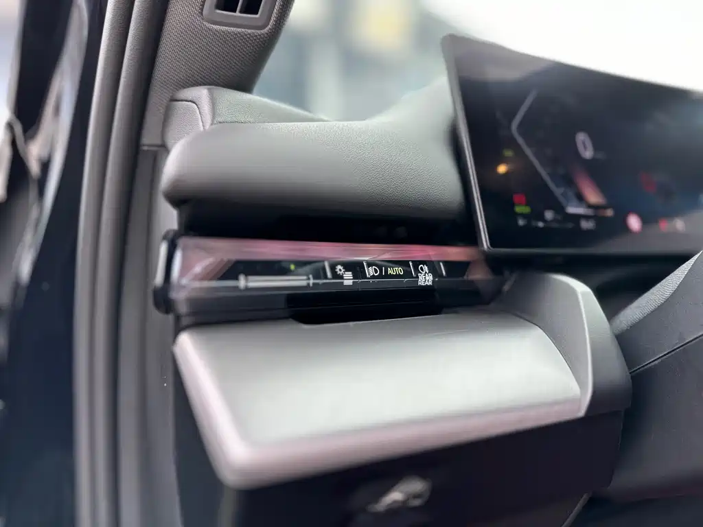 BMW 5 Series 2024 530Li Leading M Sports Package купить на сайте DeffCars