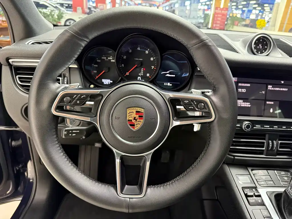 Macan 2018 Macan 2.0T купить на сайте DeffCars