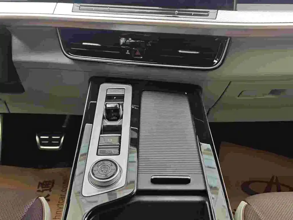 Lanxun 2024 380TSI four-wheel drive R-Line cruise version купить на сайте DeffCars