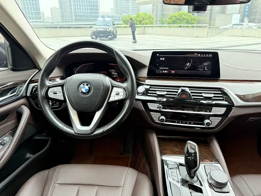 BMW 5 Series 2020 525Li Luxury Package купить на сайте DeffCars