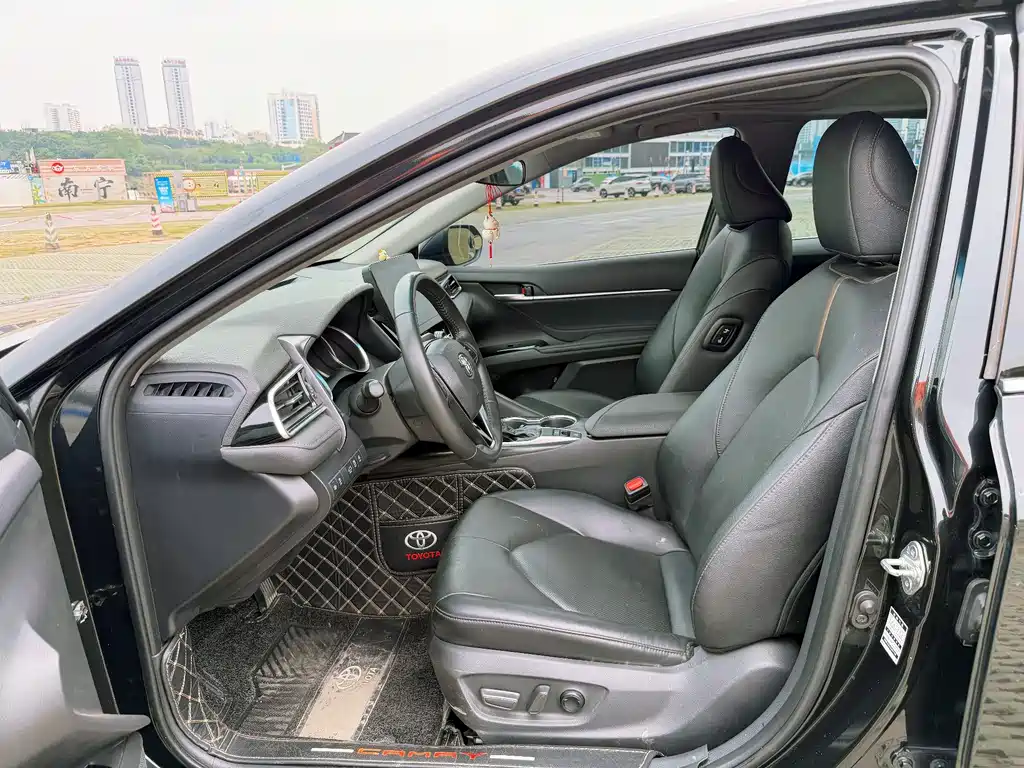 Camry 2023 2.0G Deluxe Edition купить на сайте DeffCars