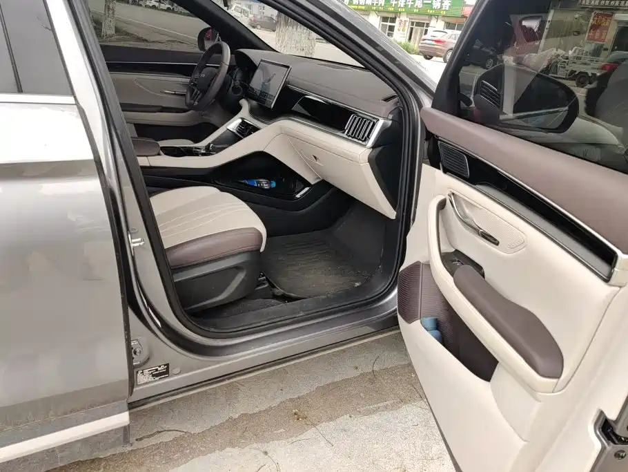 Song PLUS New Energy 2025 DM-i 112KM Premium Model купить на сайте DeffCars