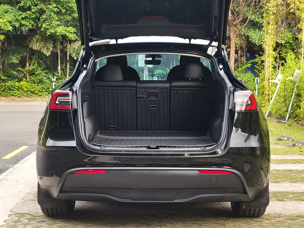 Model Y 2022 facelift rear-wheel drive version купить на сайте DeffCars
