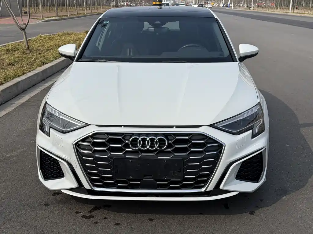 Audi A3 2024 Sportback 35 TFSI stylish and sporty купить на сайте DeffCars