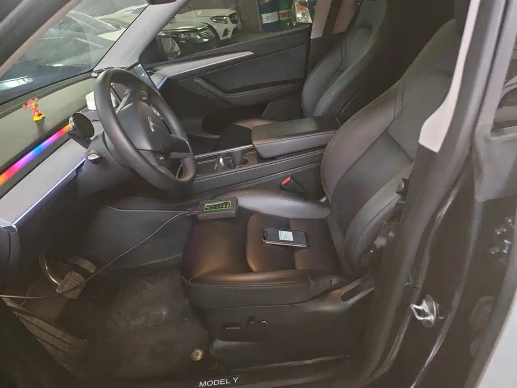 Model Y 2024 rear-wheel drive version купить на сайте DeffCars