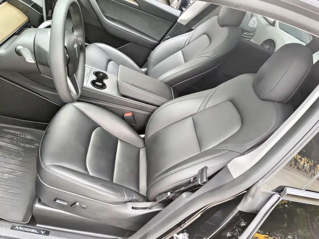 Model Y 2021 long-range all-wheel drive version 3D7 купить на сайте DeffCars