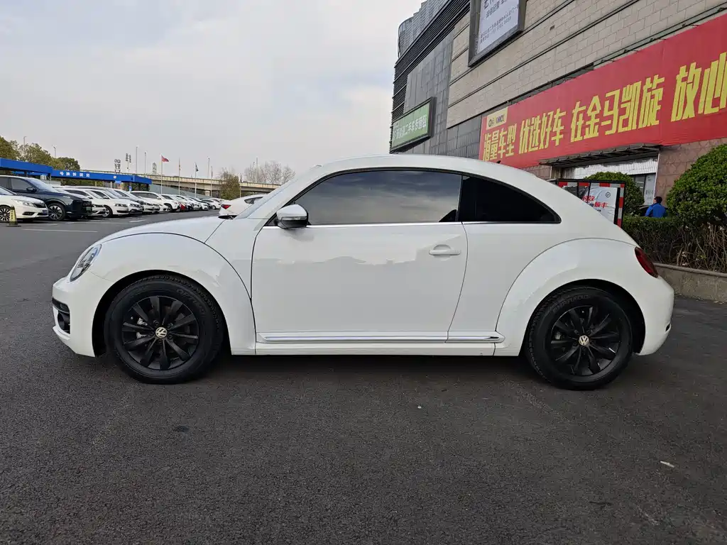 Beetle 2017 180TSI Yile Edition купить на сайте DeffCars