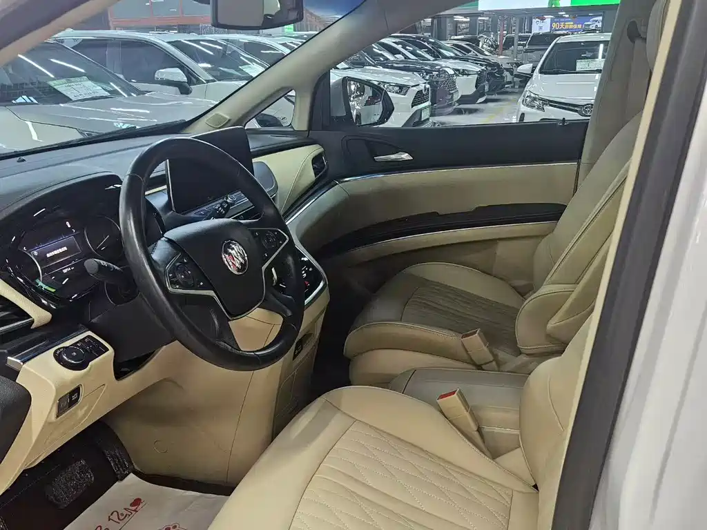 Buick GL8 2023 Land Business Class 652T Luxury купить на сайте DeffCars
