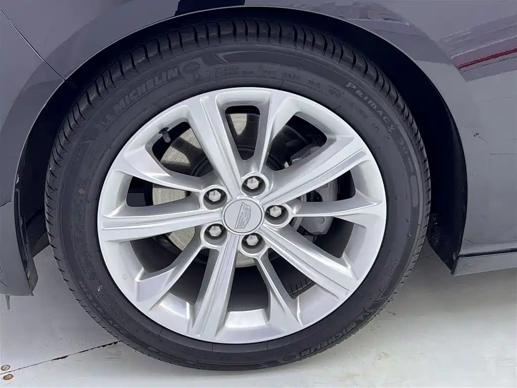 Cadillac CT5 2024 28T Luxury Pro купить на сайте DeffCars