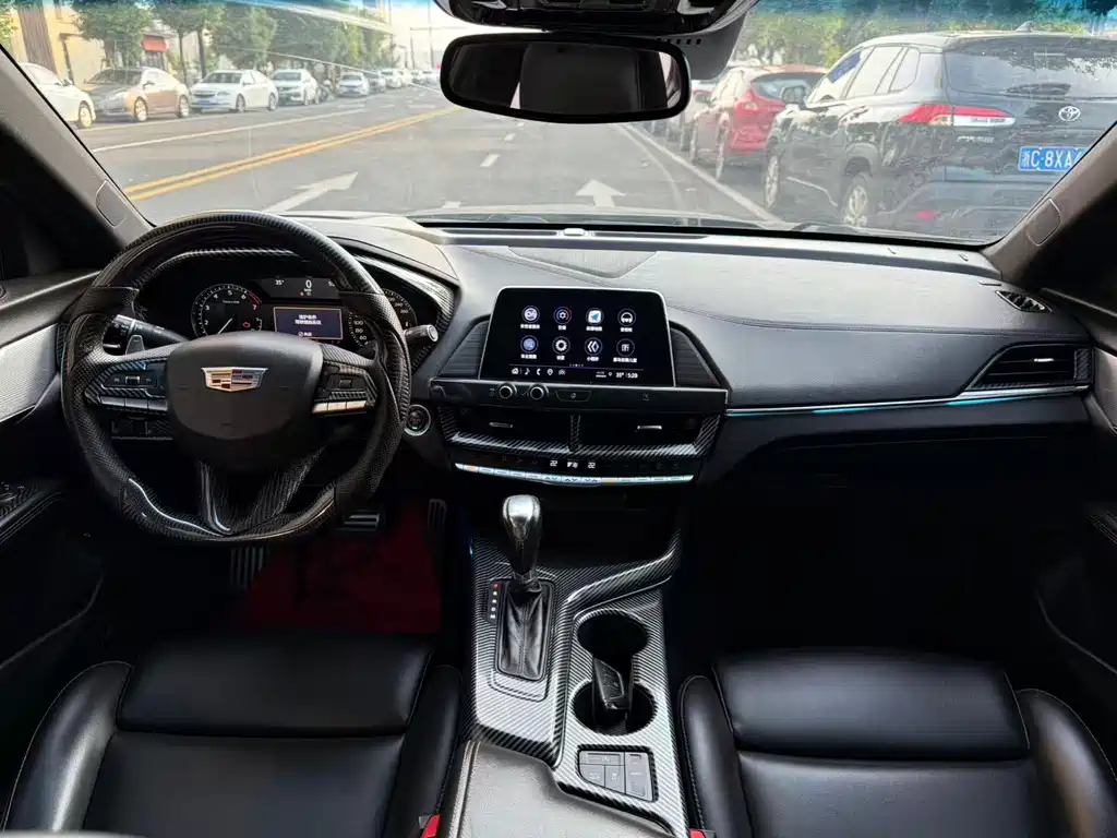 Cadillac CT4 2021 28T Premium Model купить на сайте DeffCars