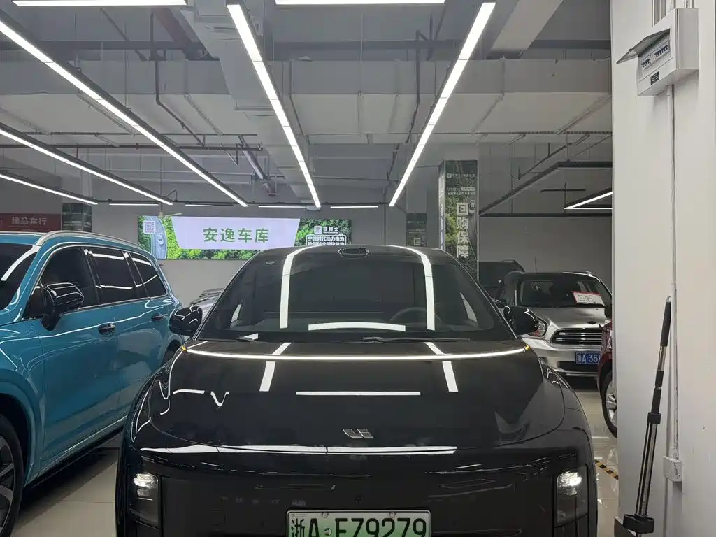Ideal i6 2025 four-wheel drive standard version купить на сайте DeffCars