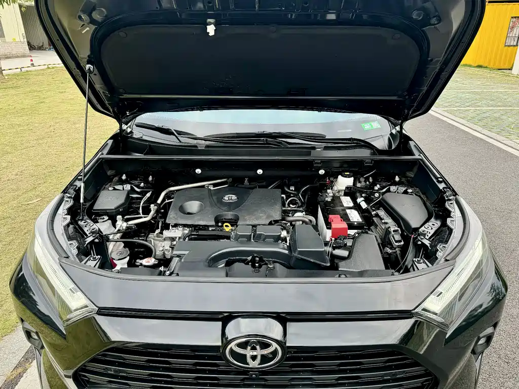RAV4 Rongfang 2023 2.0L CVT two-wheel drive fashion Plus version купить на сайте DeffCars