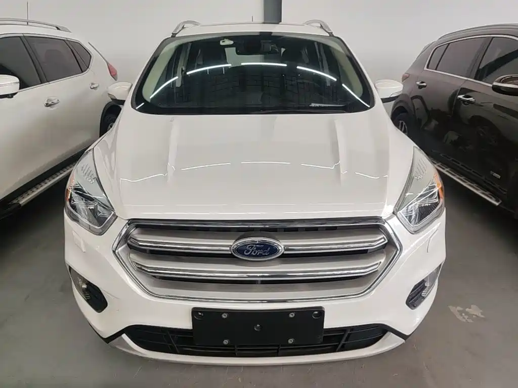 Kuga 2018 Retrofit EcoBoost 180 Two-Wheel Drive Premium Airfoil купить на сайте DeffCars