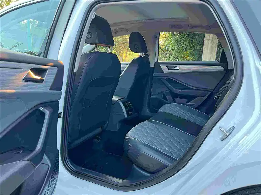 Sagitar 2023 300TSI DSG Super Edition купить на сайте DeffCars