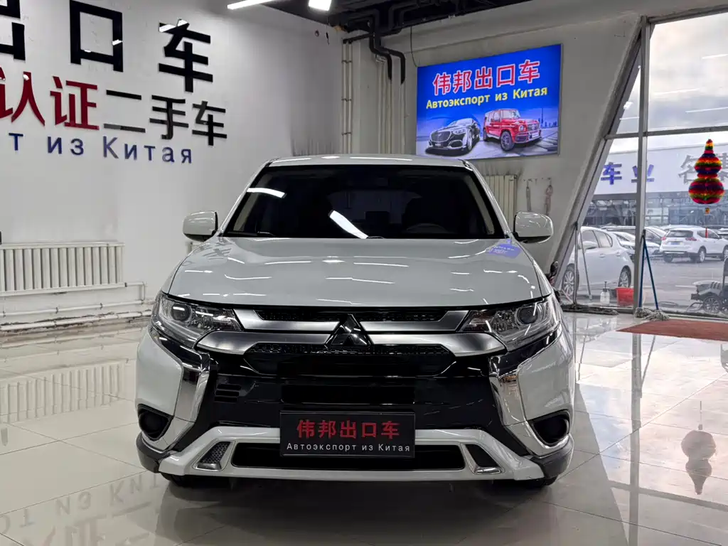 Outlander 2021 facelift 2.0L 2WD smooth version 5 seats купить на сайте DeffCars
