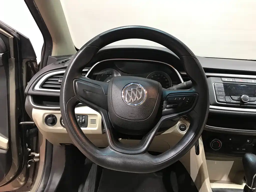 Yinglang 2017 15N automatic aggressive type купить на сайте DeffCars