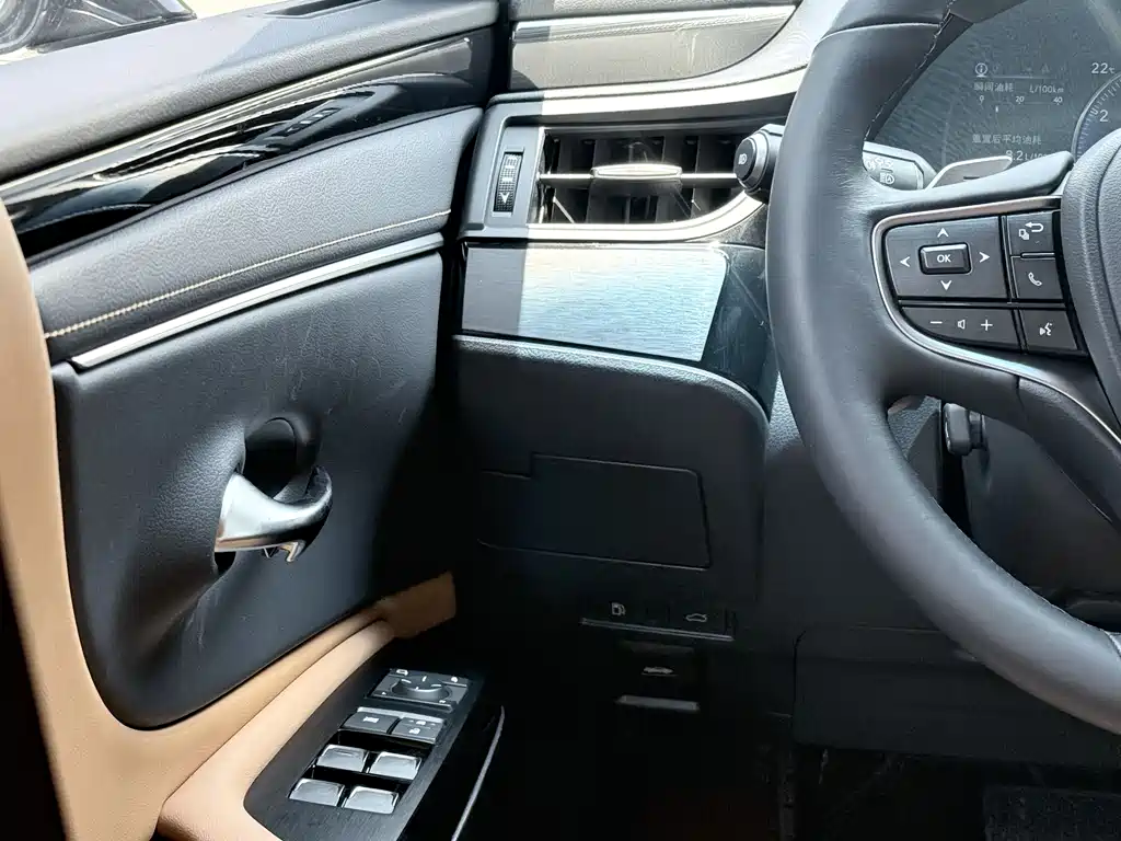 Lexus ES 2022 200 Excellence Edition купить на сайте DeffCars