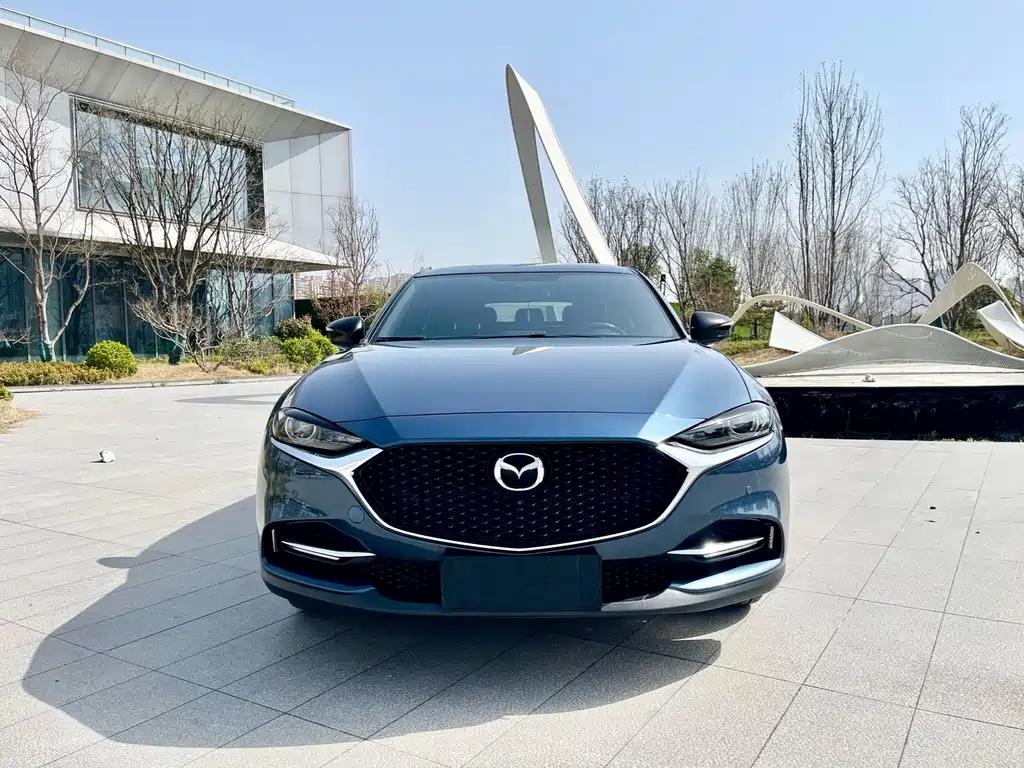Mazda CX-4 2020 2.0L automatic two-wheel drive Blue Sky Vibrant Edition купить на сайте DeffCars