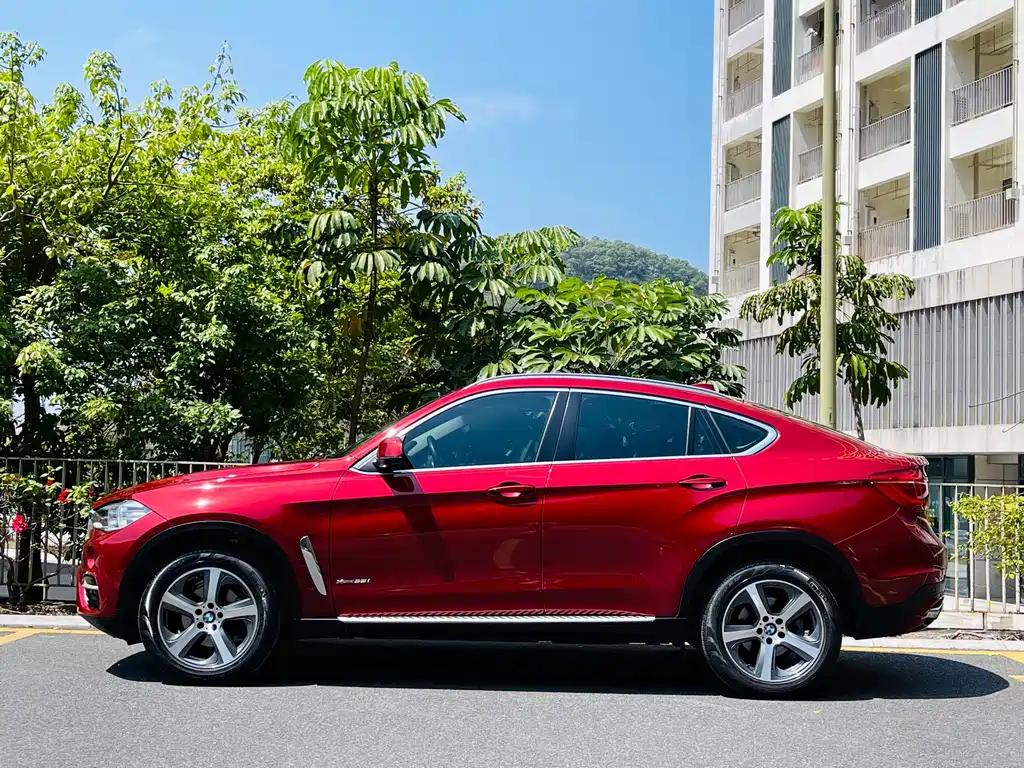 BMW X6 2015 xDrive35i Leading Model купить на сайте DeffCars