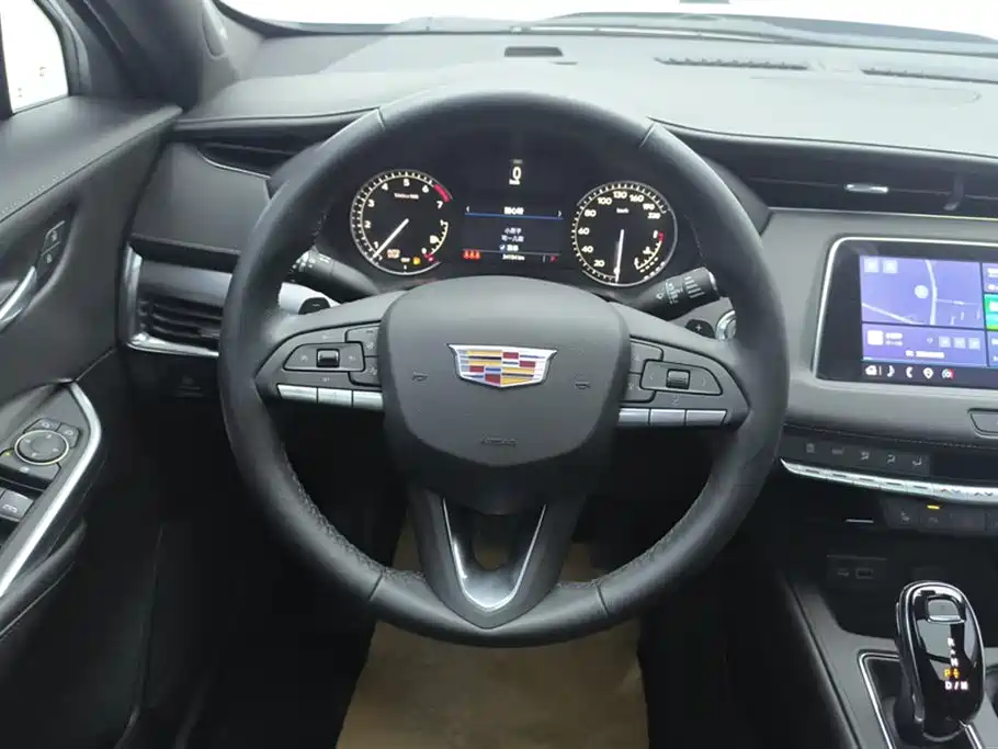 Cadillac XT4 2023 28T two-wheel drive luxury model купить на сайте DeffCars
