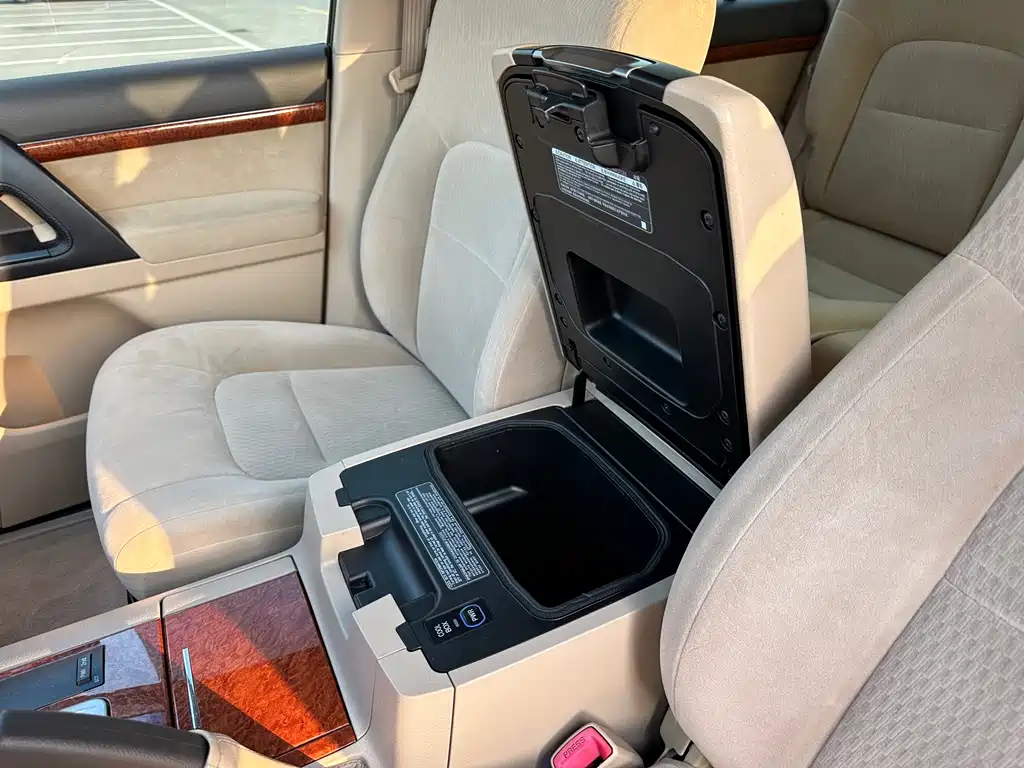 Land Cruiser imported 2015 4.0L V6 Middle East Limited Edition купить на сайте DeffCars