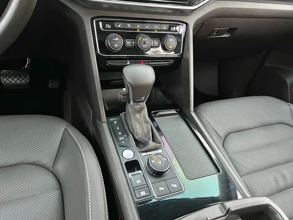 Touron 2020 530 V6 four-wheel drive luxury version National VI купить на сайте DeffCars