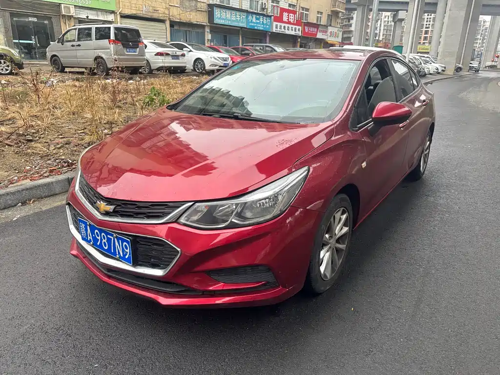 Cruze 2017 1.5L Automatic Pioneer Sunroof Edition купить на сайте DeffCars