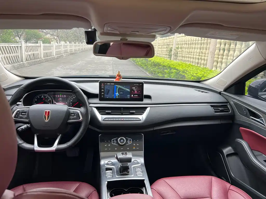 Hongqi H5 2022 Classic 1.8T Automatic Zhilianqi Chang Edition купить на сайте DeffCars