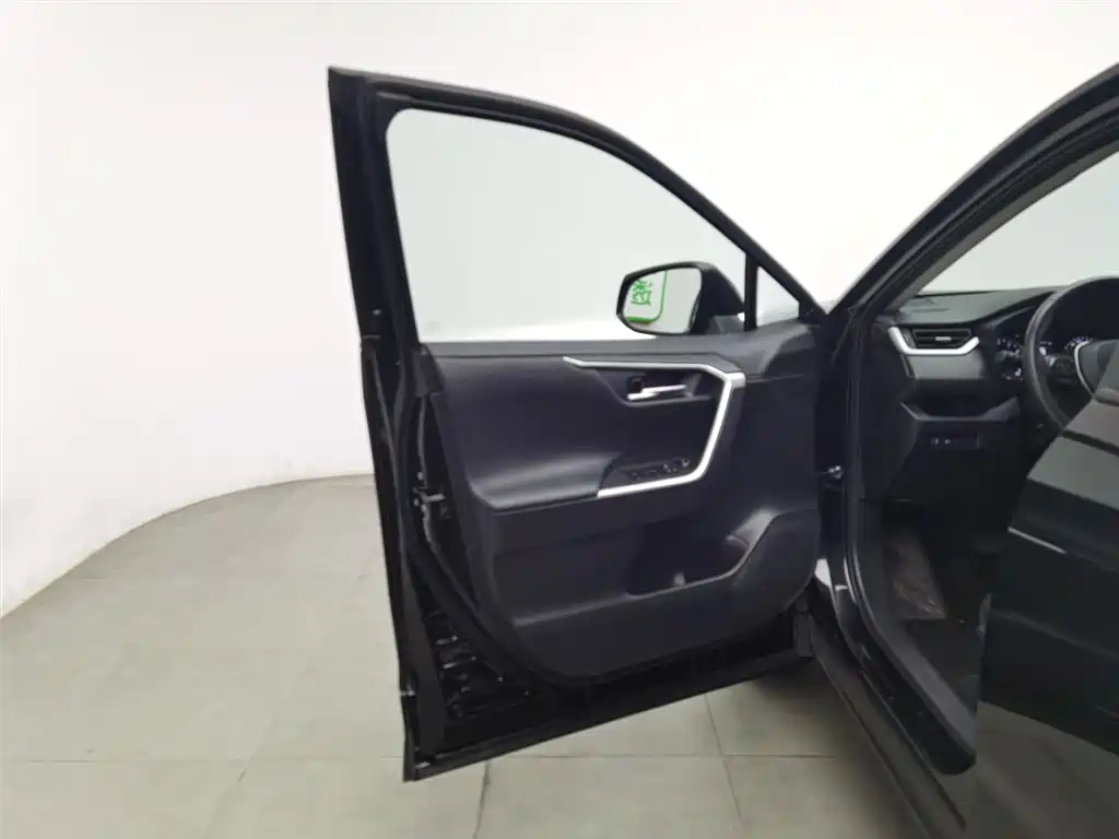 Wilanda 2022 2.0L CVT two-wheel drive luxury version купить на сайте DeffCars