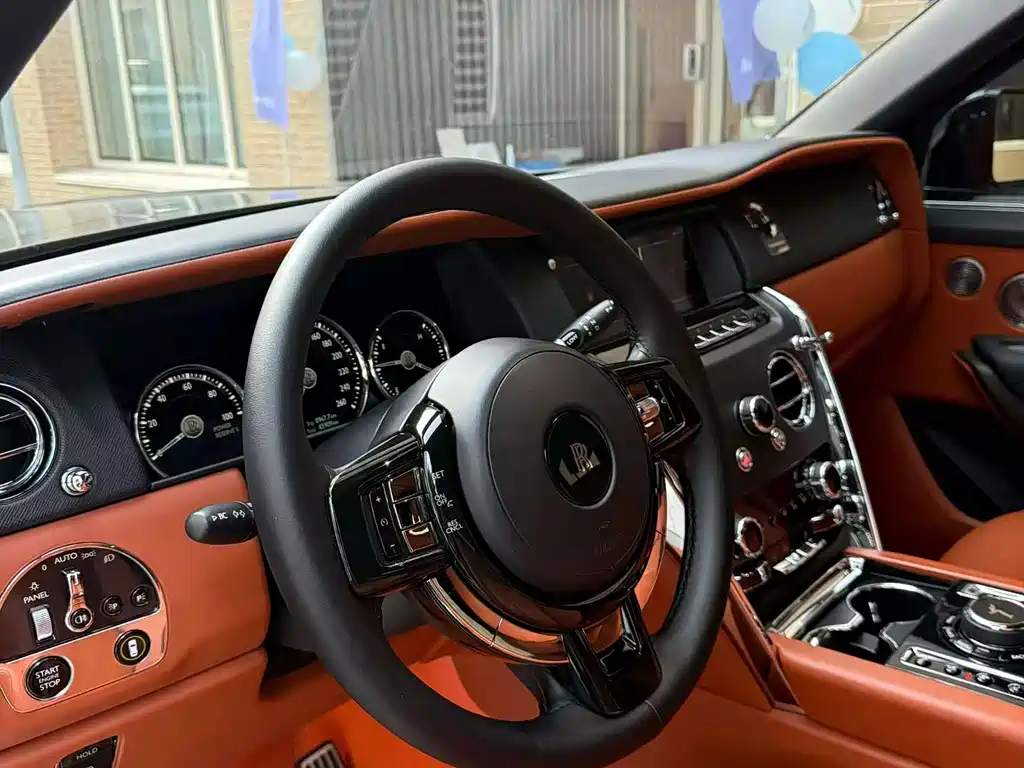 Cullinan 2018 four-seat version купить на сайте DeffCars