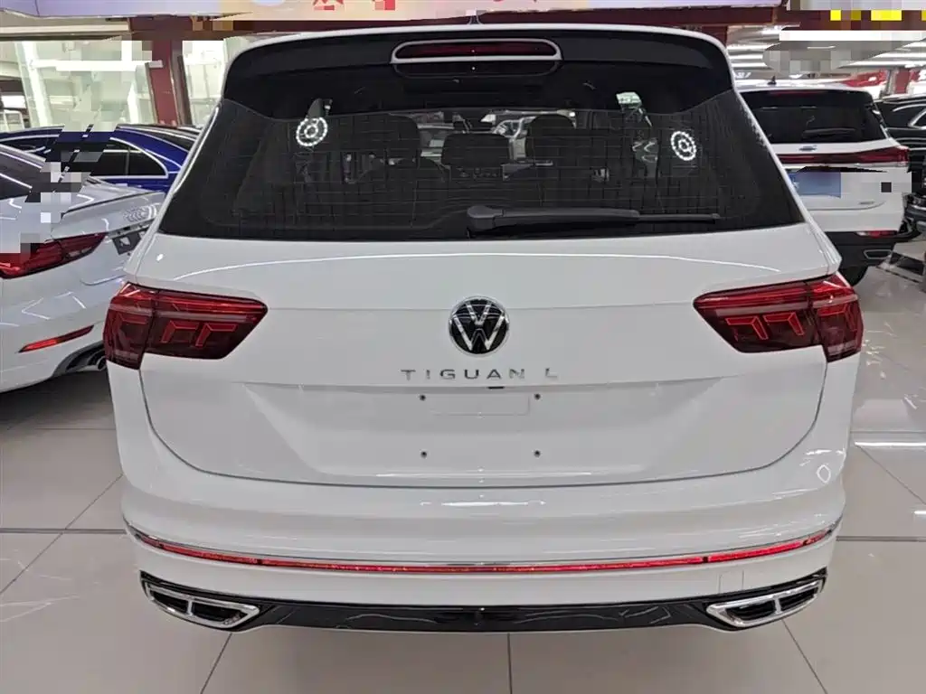 Tiguan L 2023 330TSI automatic two-wheel drive R-Line version купить на сайте DeffCars
