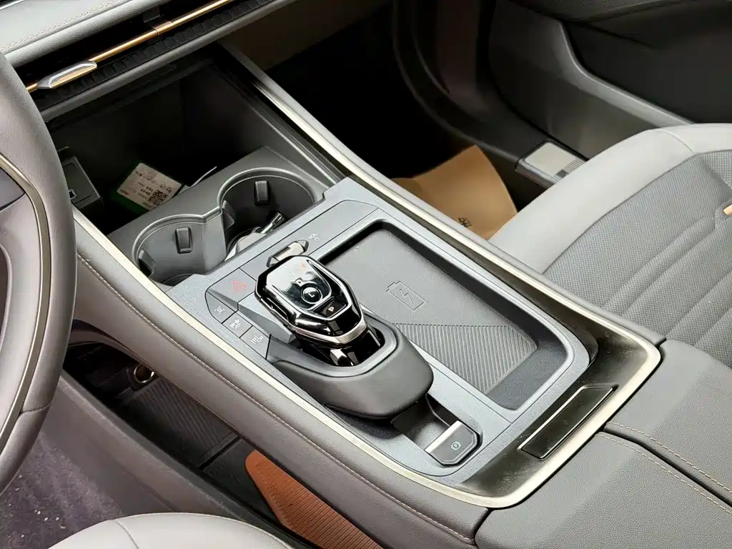 Ruijie 2023 Ruijie L 2.0T EcoBoost E hybrid four-wheel drive seven-seat supreme model купить на сайте DeffCars