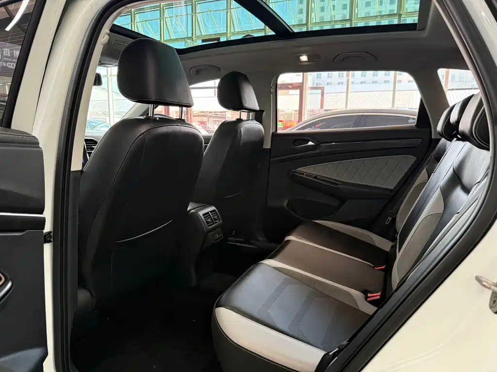 Jetta VS7 2022 280TSI automatic high-gloss enjoyment version купить на сайте DeffCars