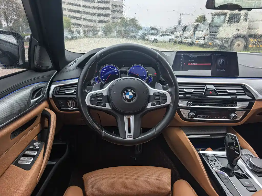 BMW 5 Series 2018 facelift 530Li Exclusive M Sports Package купить на сайте DeffCars