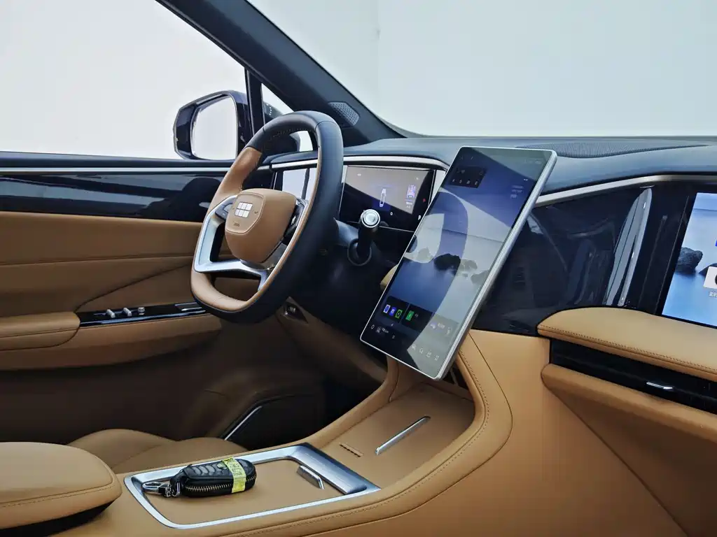 Galaxy L7 2025 EM-i 115km Discovery+ Edition купить на сайте DeffCars