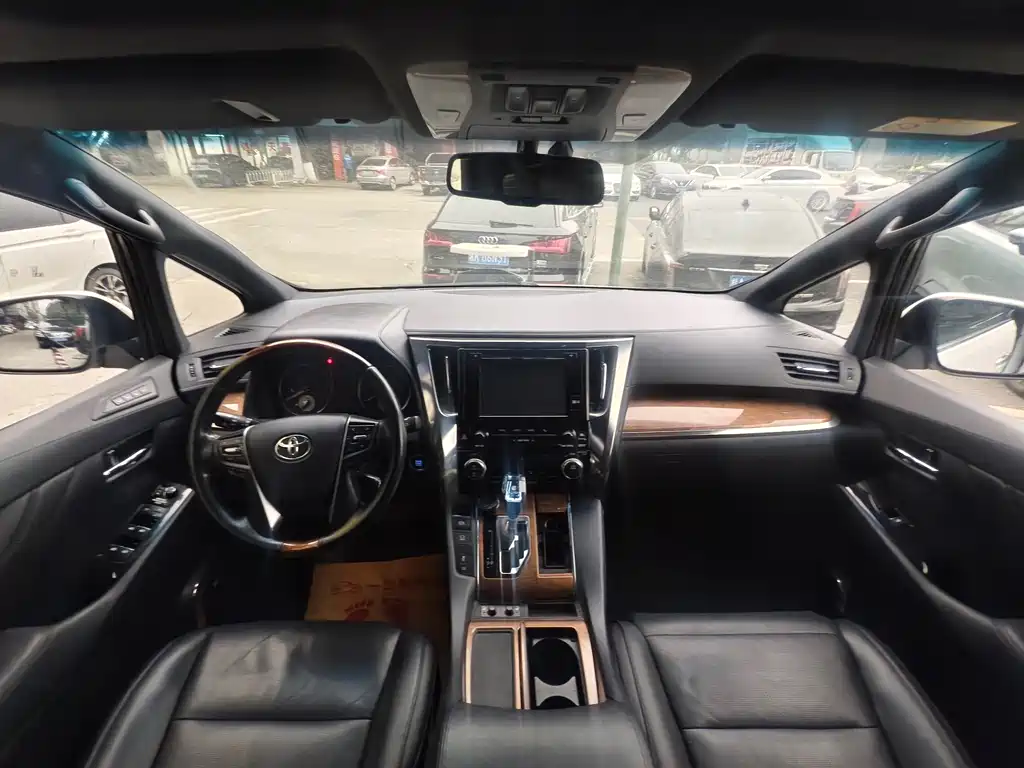 Alpha 2015 3.5L Premium Edition купить на сайте DeffCars